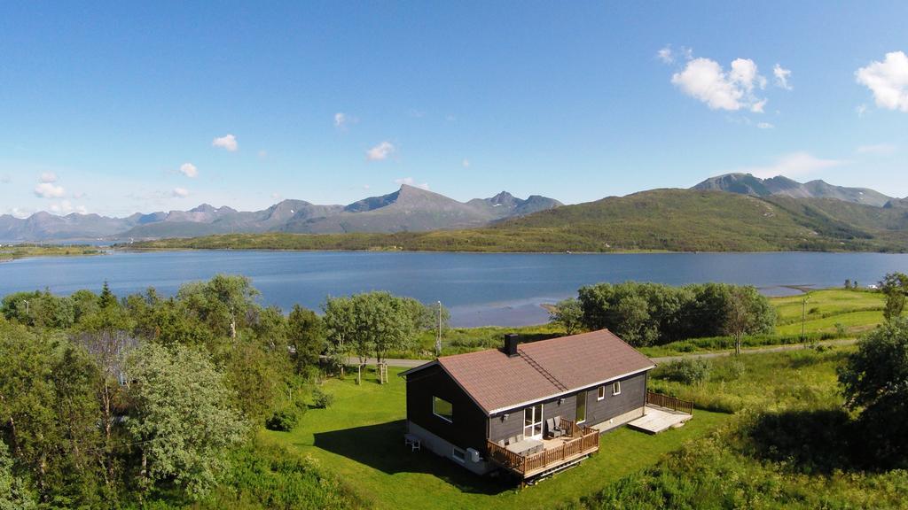 Midt I Lofoten Alstad  Екстериор снимка